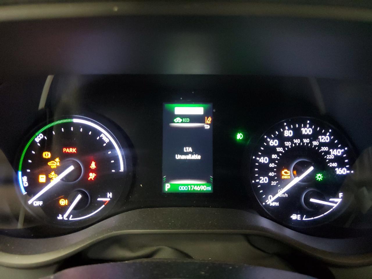 Toyota Sienna Xse Image 3