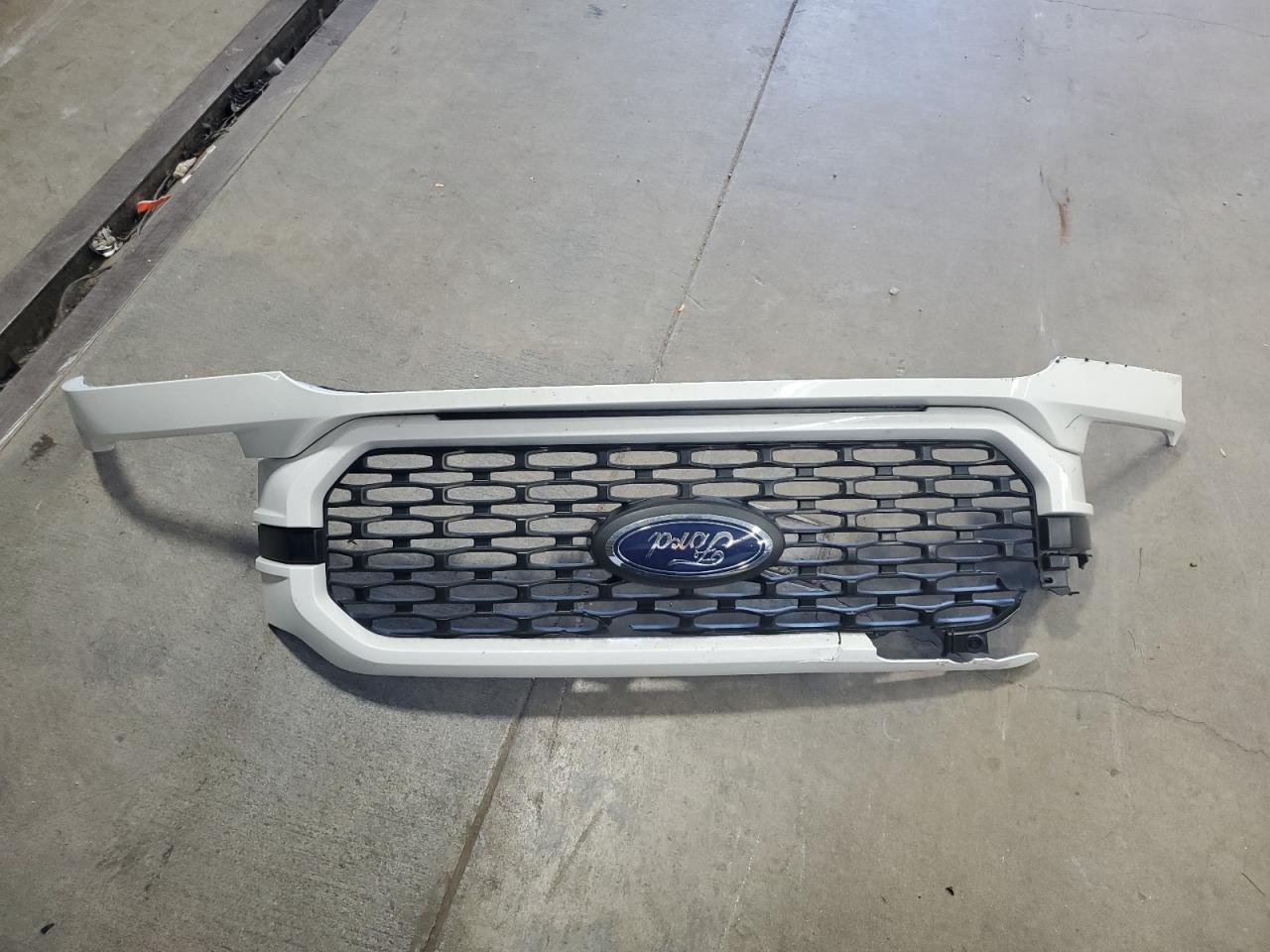 Ford F-150 Super Cab Image 10