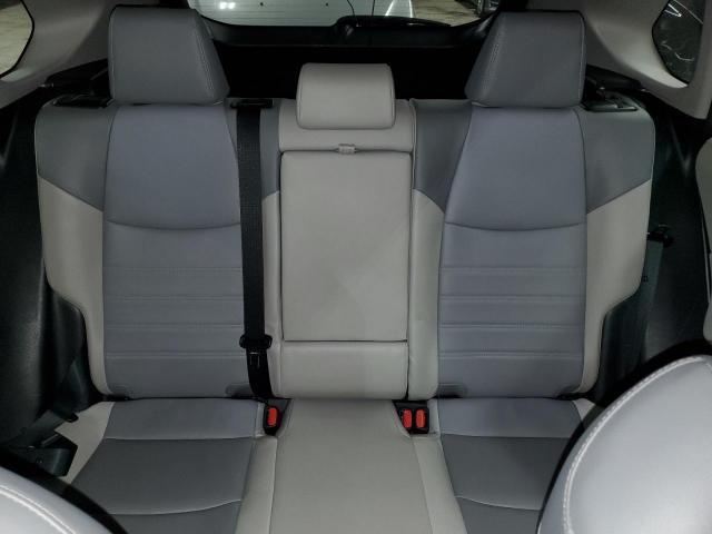 Toyota RAV4 Xle Premium Image 8