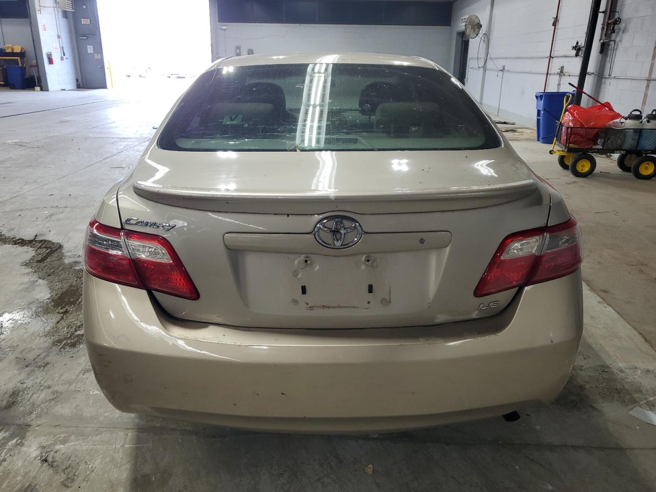 Toyota Camry Ce Image 10