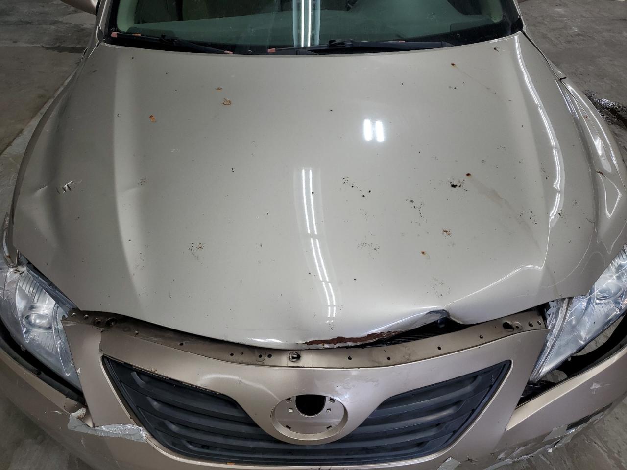 Toyota Camry Ce Image 9