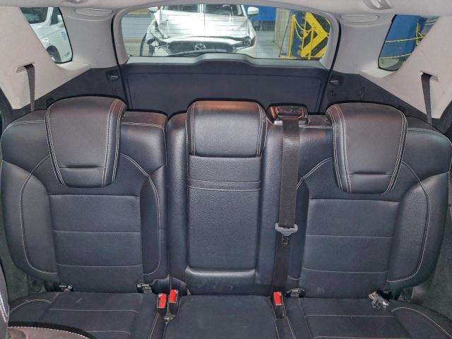 Mercedes-Benz M-Class 350 Bluetec Image 2