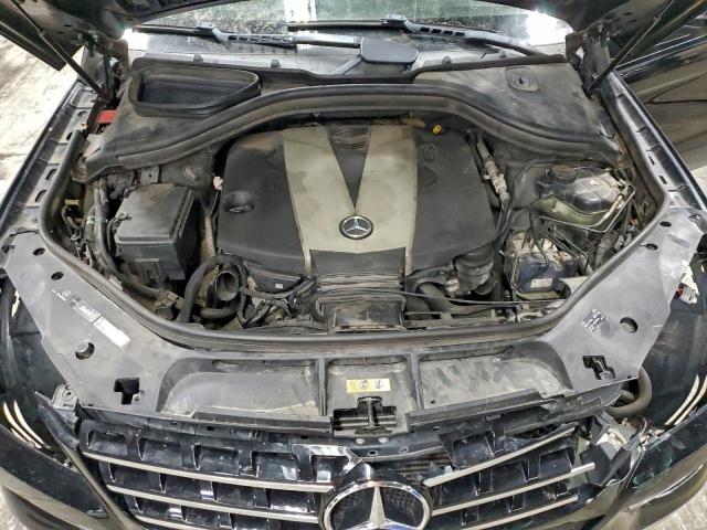 Mercedes-Benz M-Class 350 Bluetec Image 10
