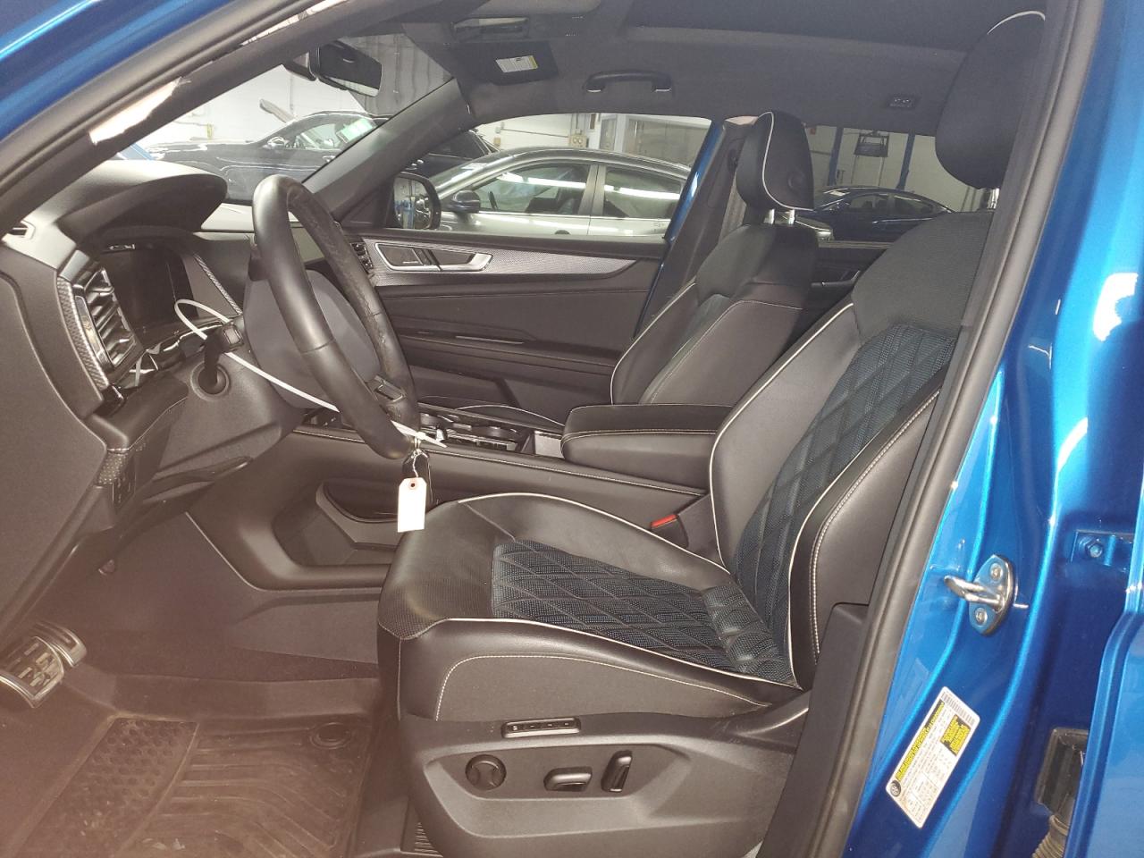 Volkswagen Atlas Sel Premium R-line Image 14