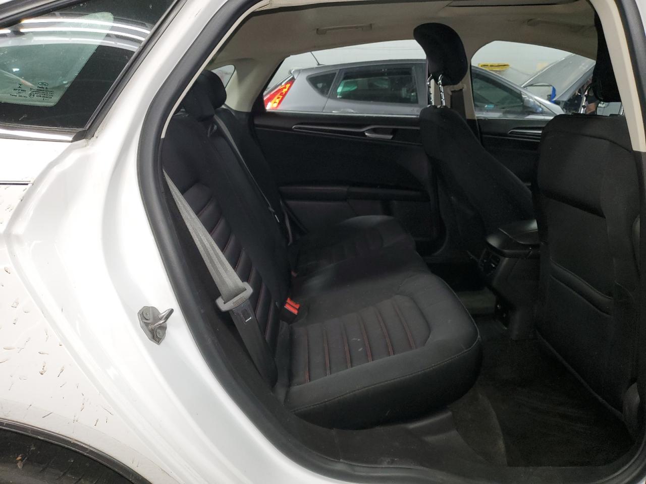 Ford Fusion Se Hybrid Image 12