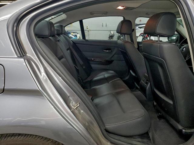 BMW 3 Series I Image 12