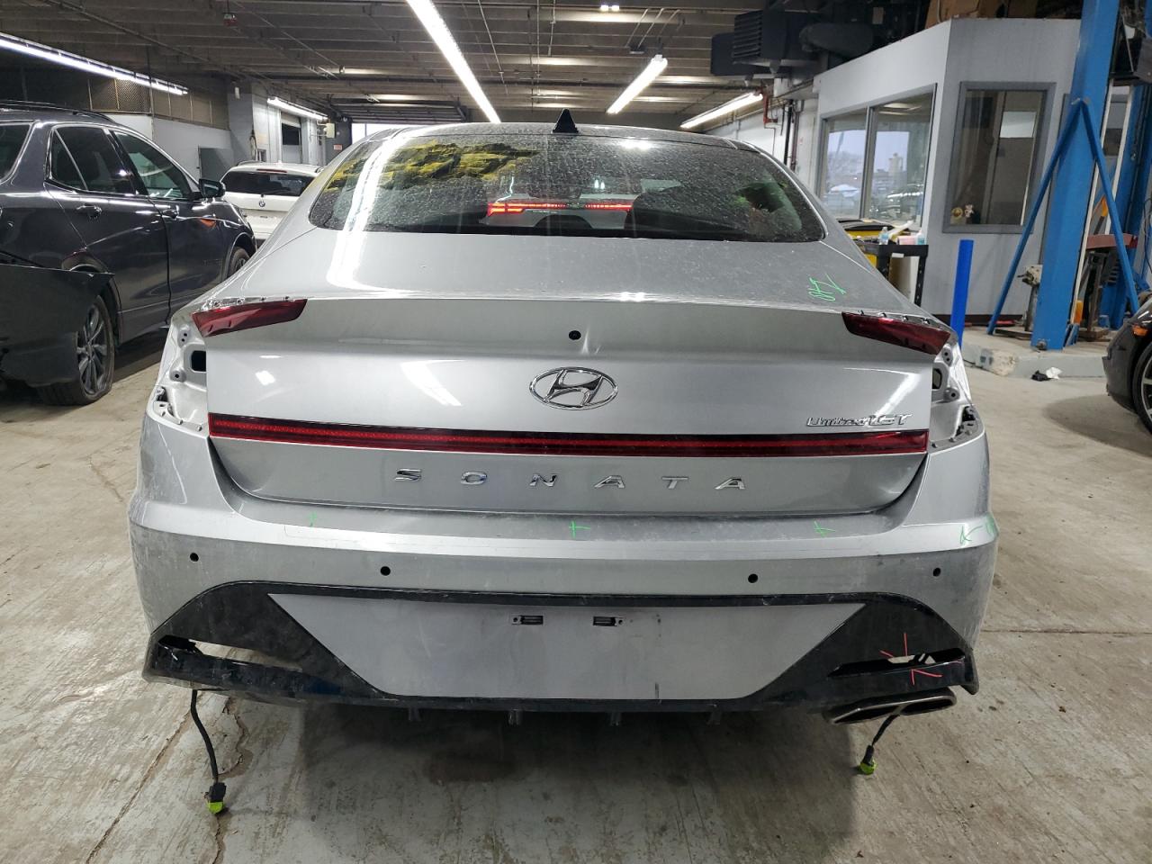 Hyundai SONATA Limited Image 8