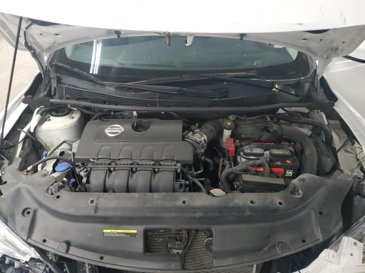 Nissan Sentra S Image 5