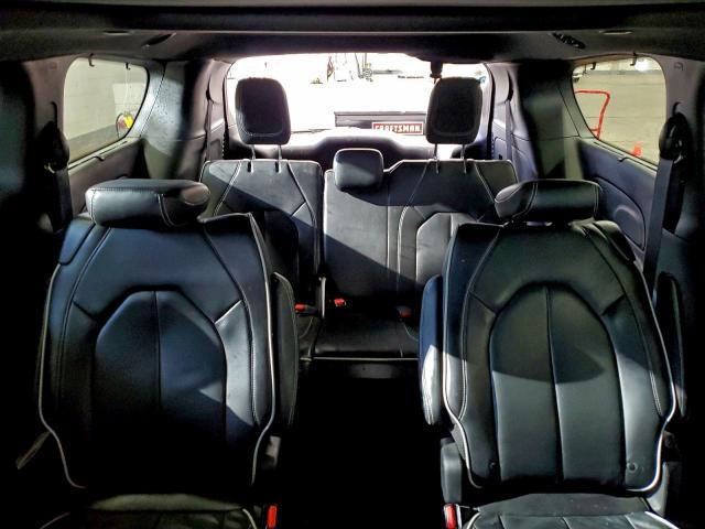 Chrysler Pacifica Limited Image 9