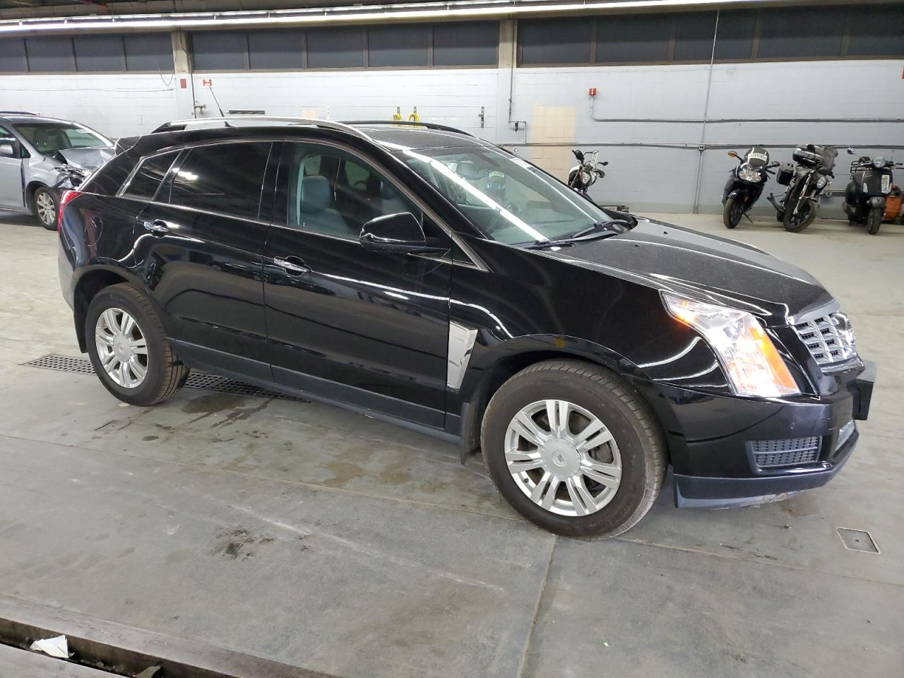 Cadillac SRX Luxury Collection Image 4
