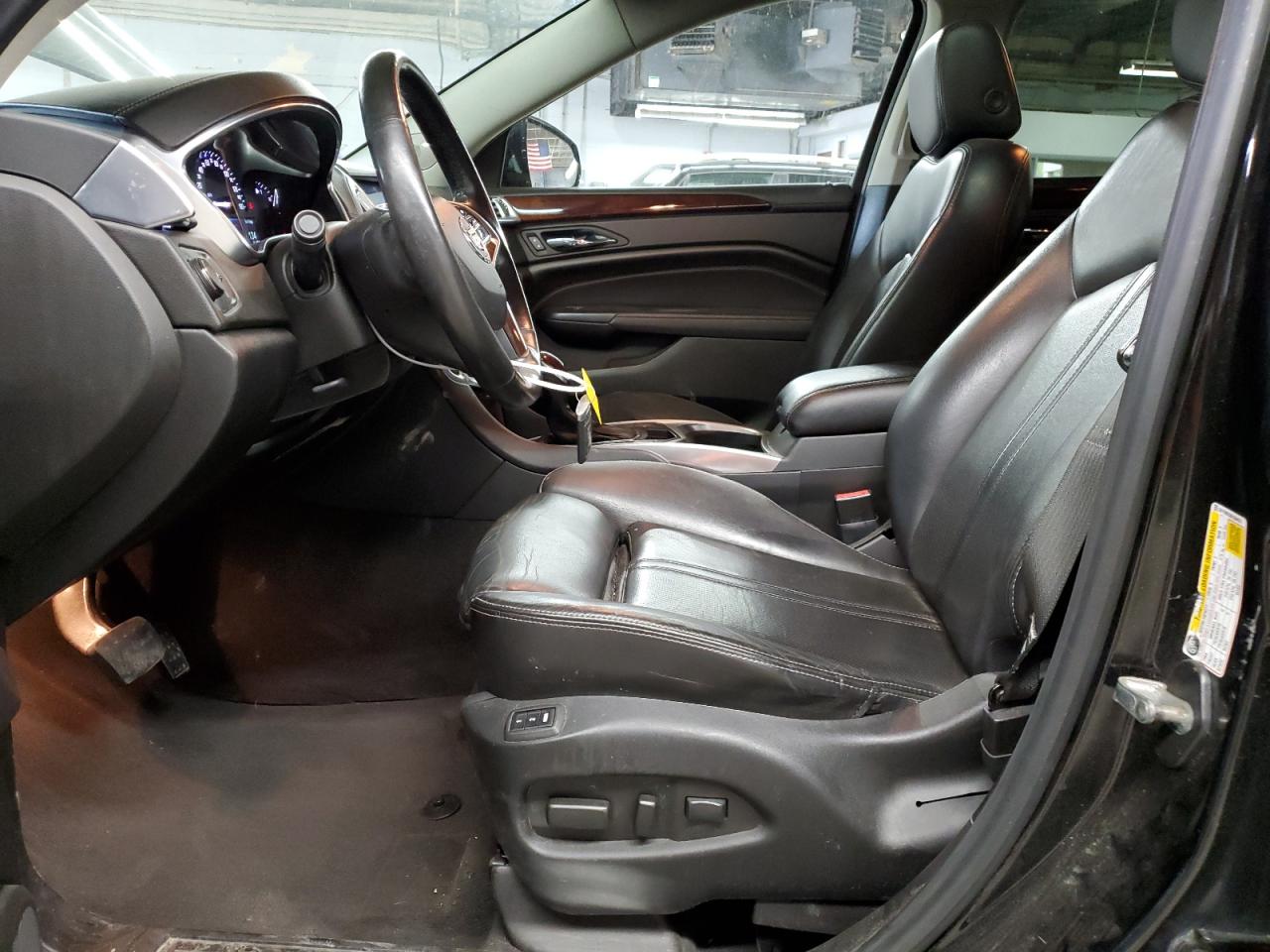 Cadillac SRX Luxury Collection Image 5