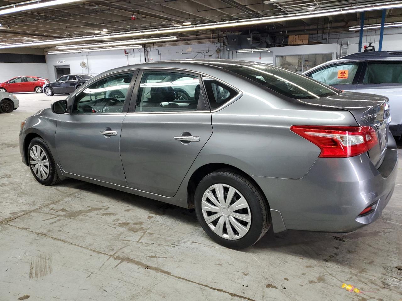 Nissan Sentra S Image 2