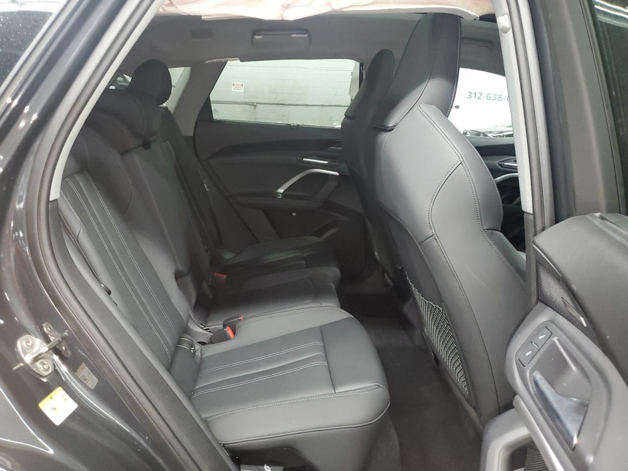 Audi Q5 Premium Plus Image 10