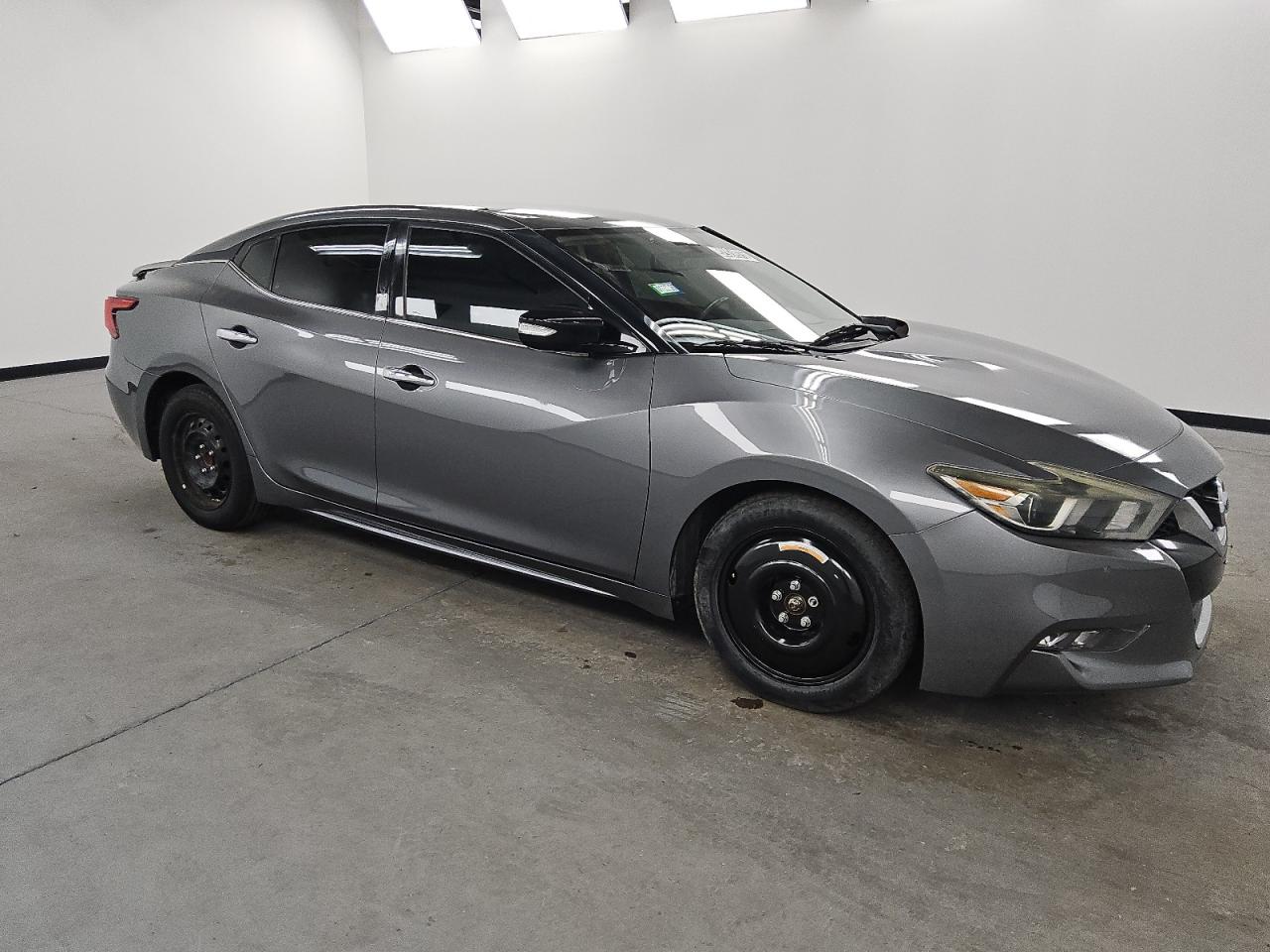 Nissan Maxima 3.5s Image 9