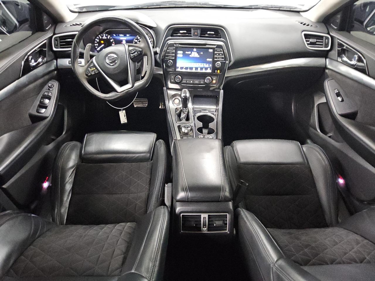 Nissan Maxima 3.5s Image 3