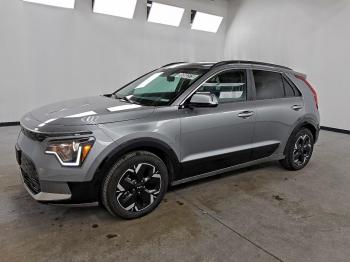  Salvage Kia Niro
