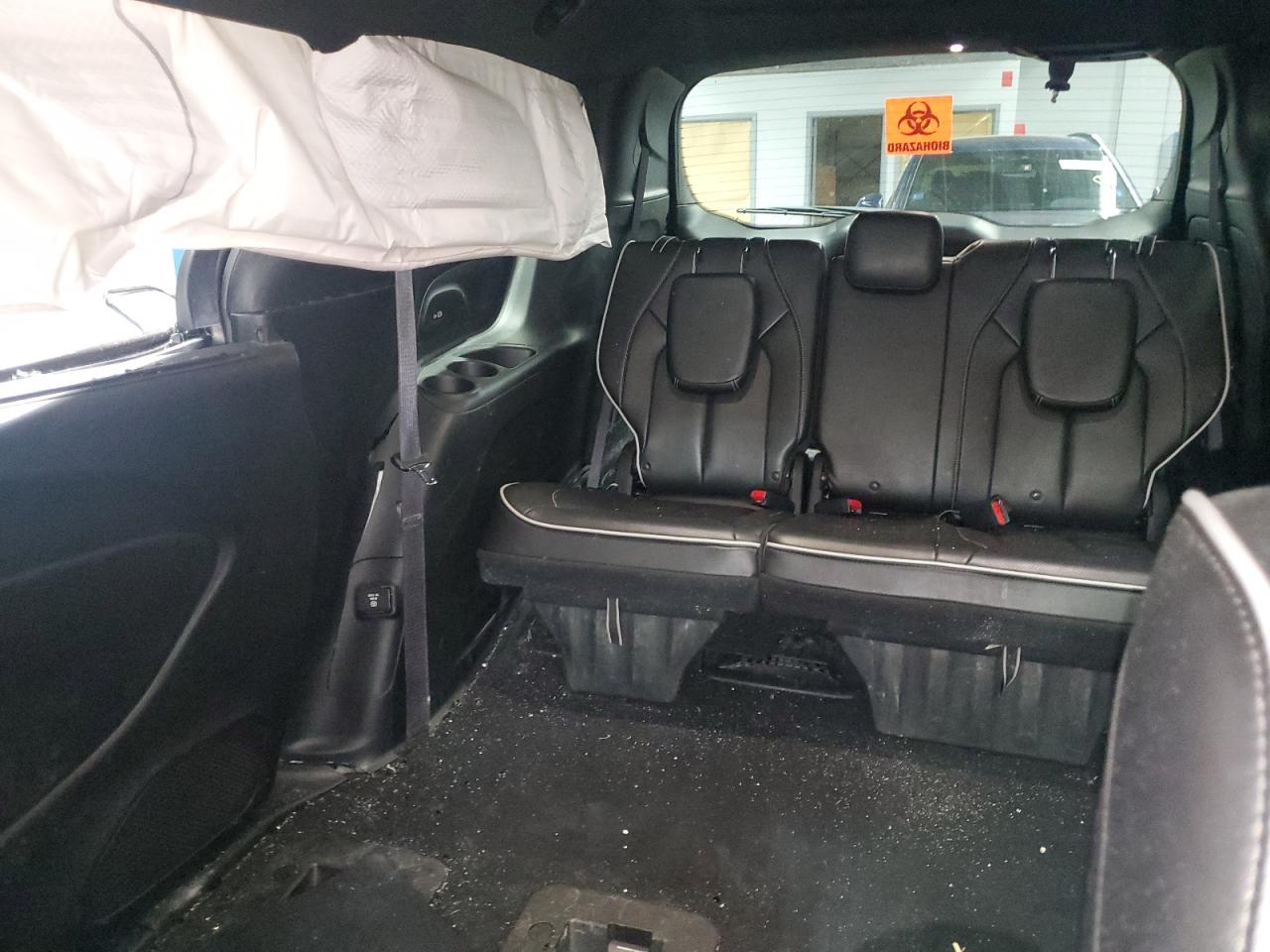 Chrysler Pacifica Hybrid Limited Image 3