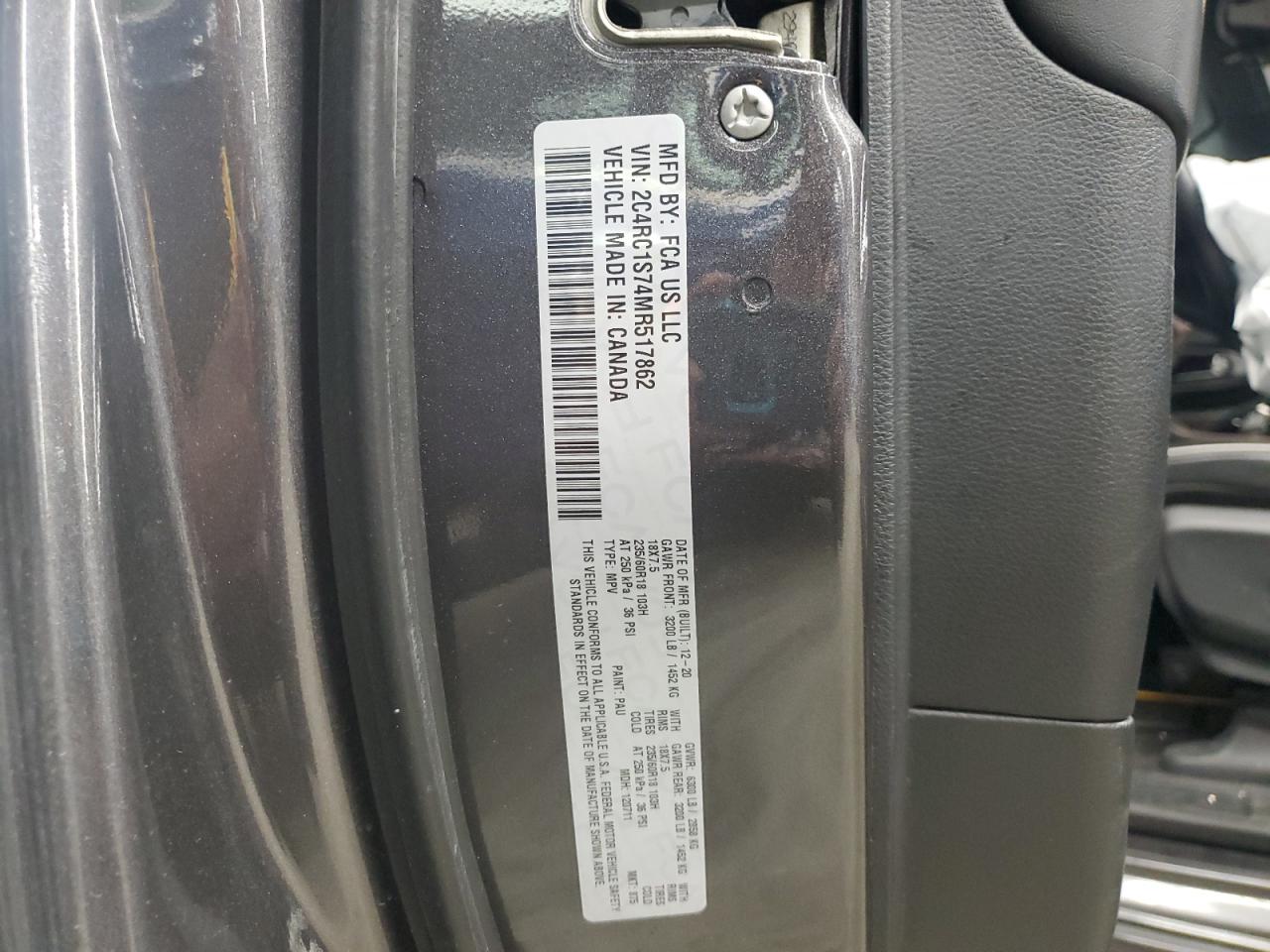 Chrysler Pacifica Hybrid Limited Image 8