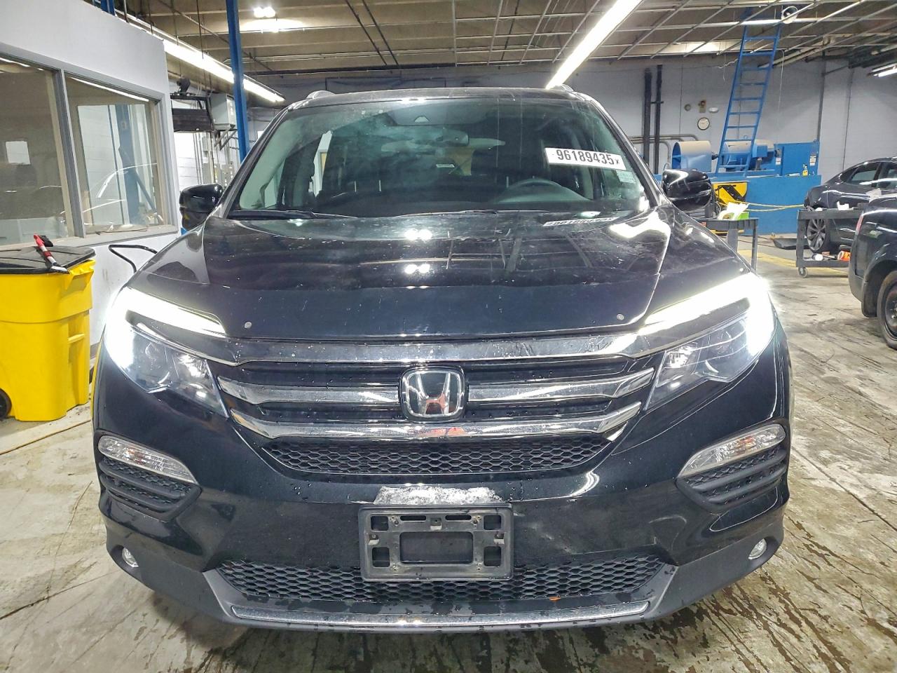 Honda Pilot Touring Image 4