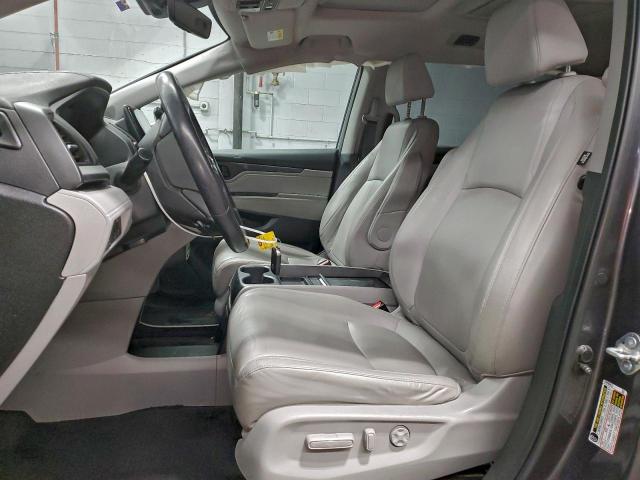 Honda Odyssey Touring Image 7