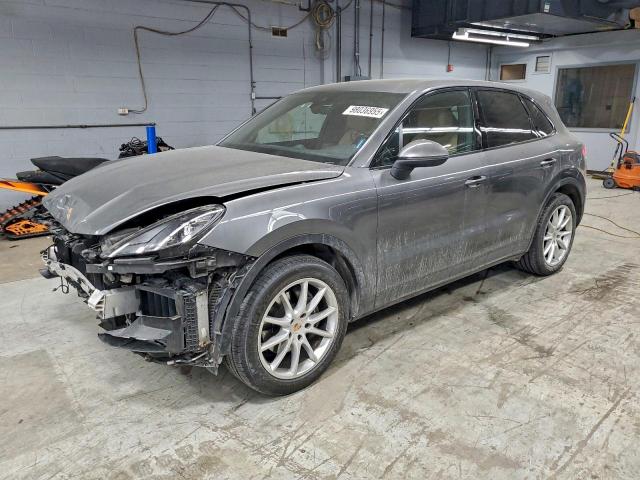  Salvage Porsche Cayenne