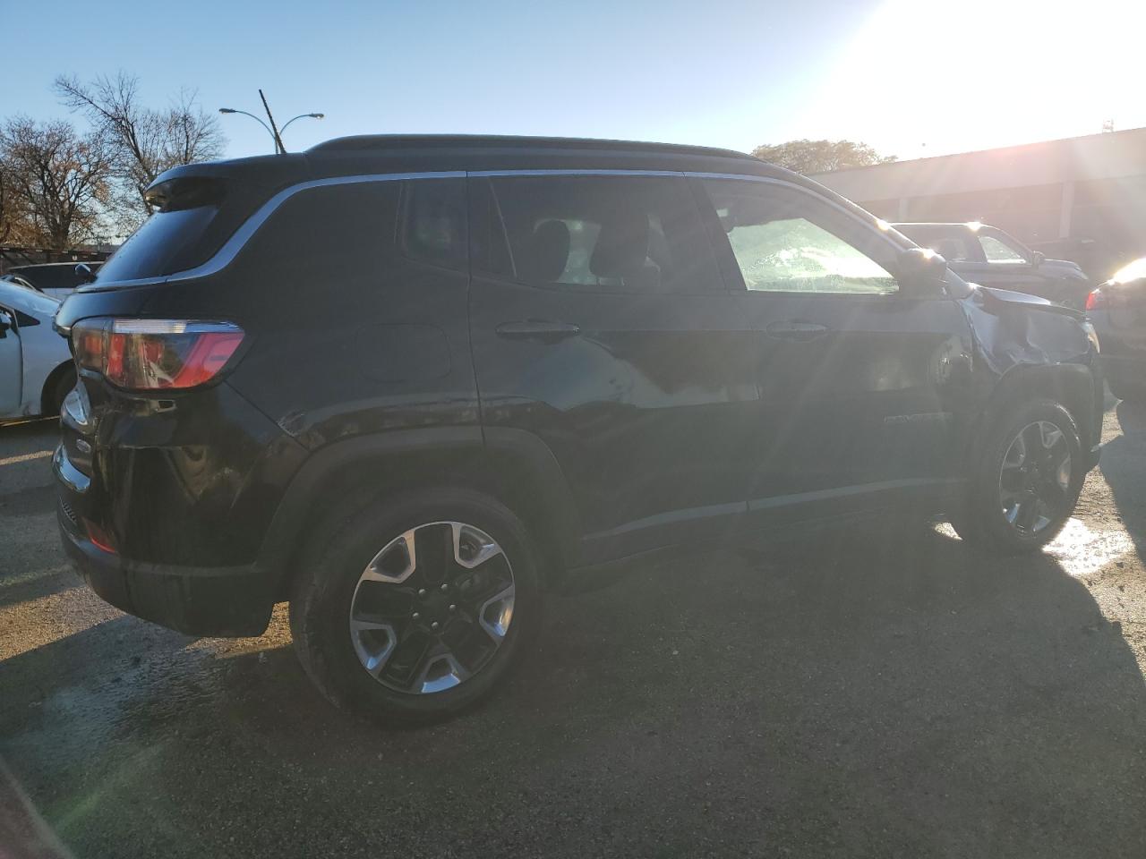 Jeep Compass Latitude Image 4