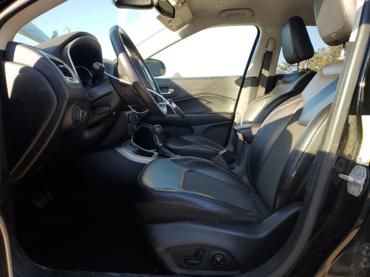 Jeep Compass Latitude Image 12