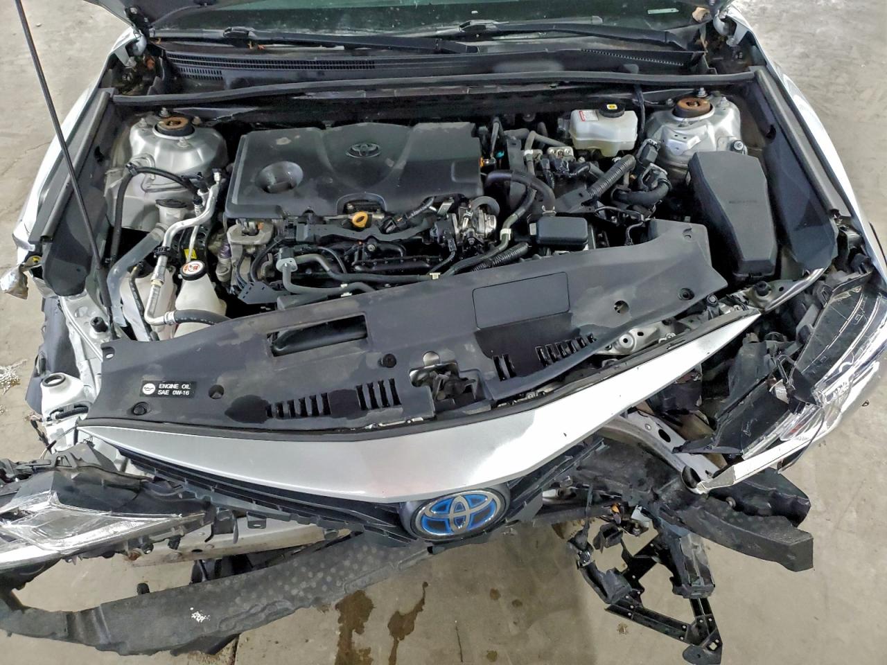 Toyota Camry Le Image 7