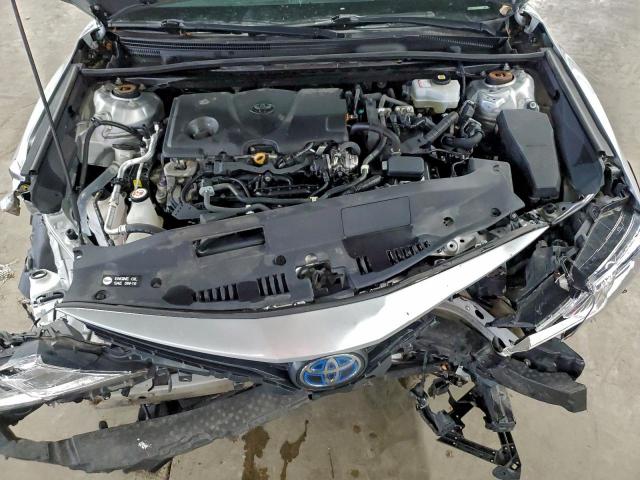 Toyota Camry Le Image 7