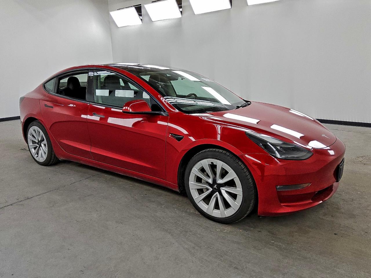 Tesla Model 3 Image 6