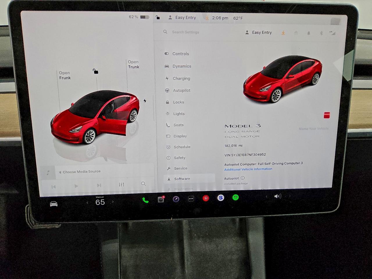 Tesla Model 3 Image 12