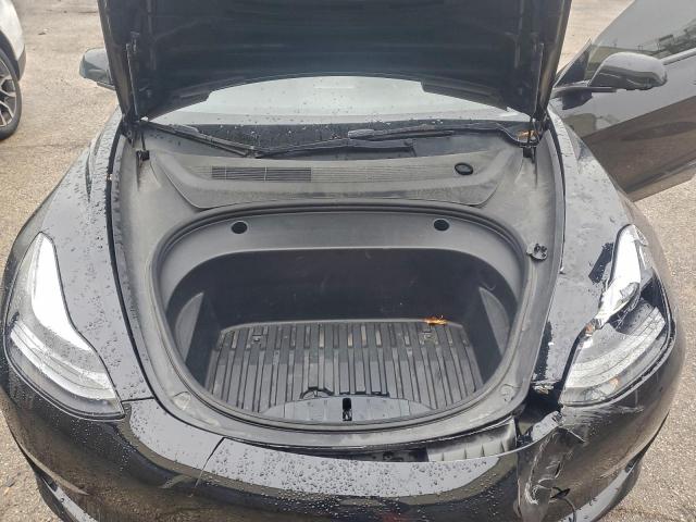 Tesla Model 3 Image 7