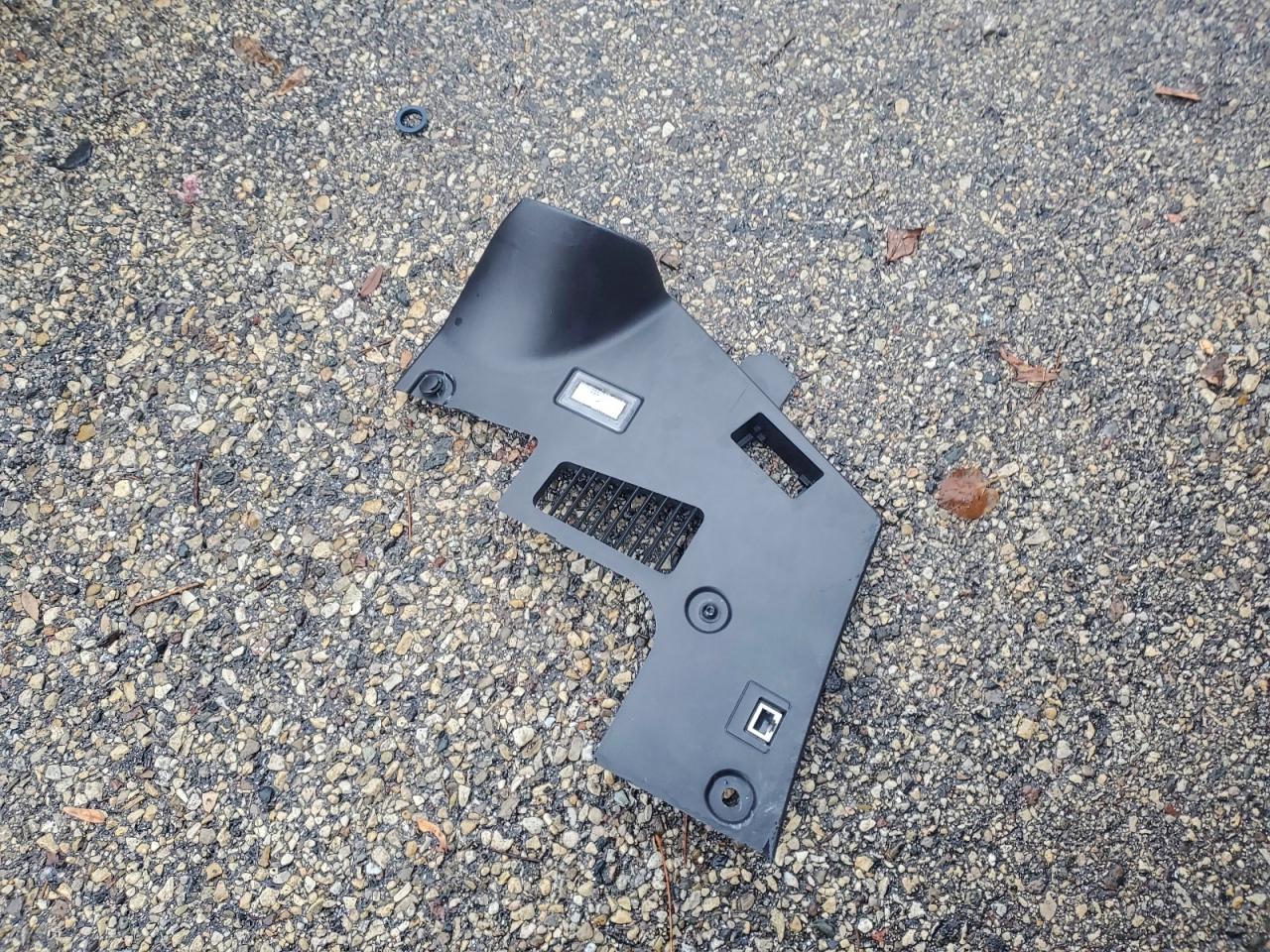 Tesla Model 3 Image 9