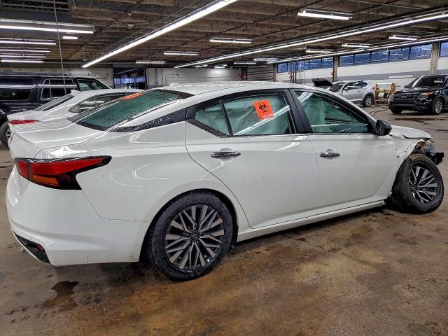 Nissan Altima Sv Image 11