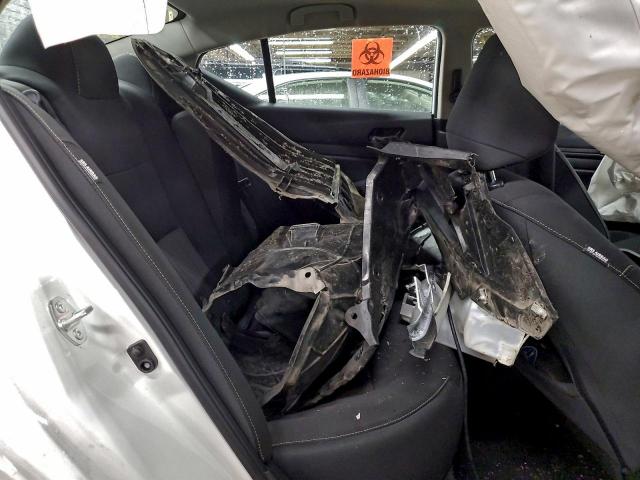 Nissan Altima Sv Image 5