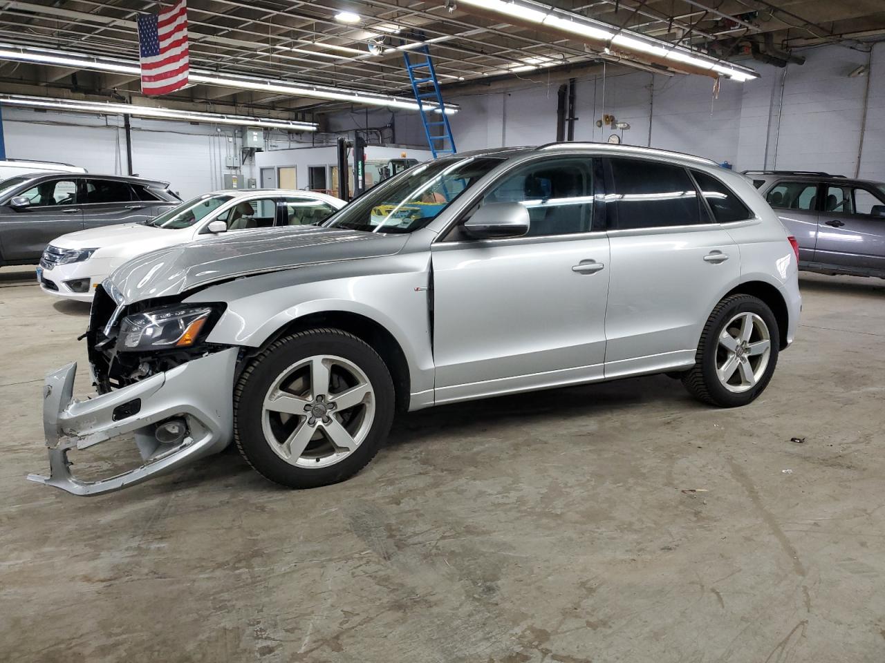 Audi Q5 Premium Plus Image 1