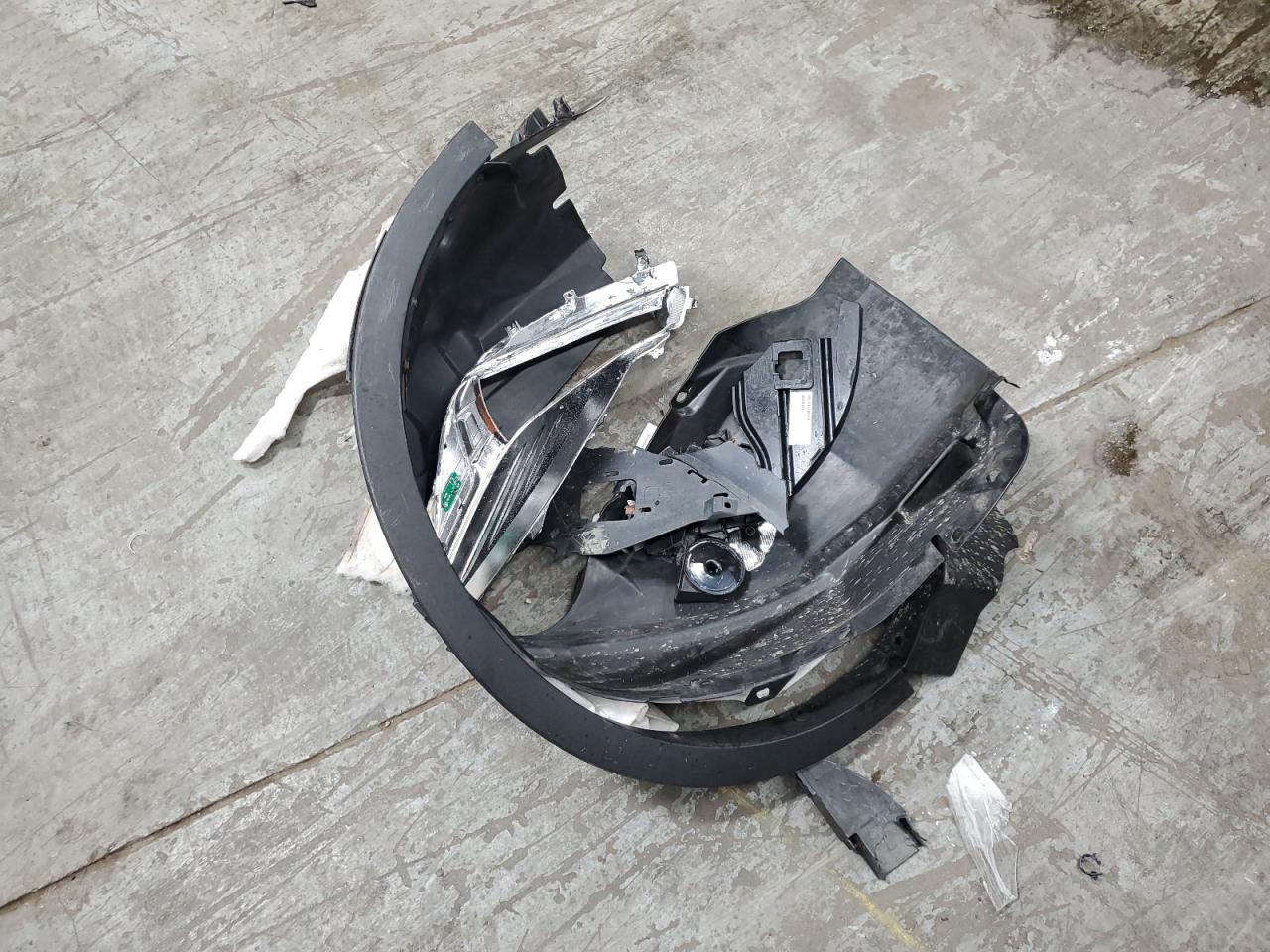 Ford Escape Titanium Image 8