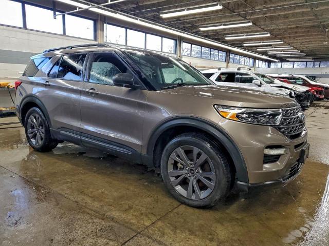 Ford Explorer Xlt Image 3