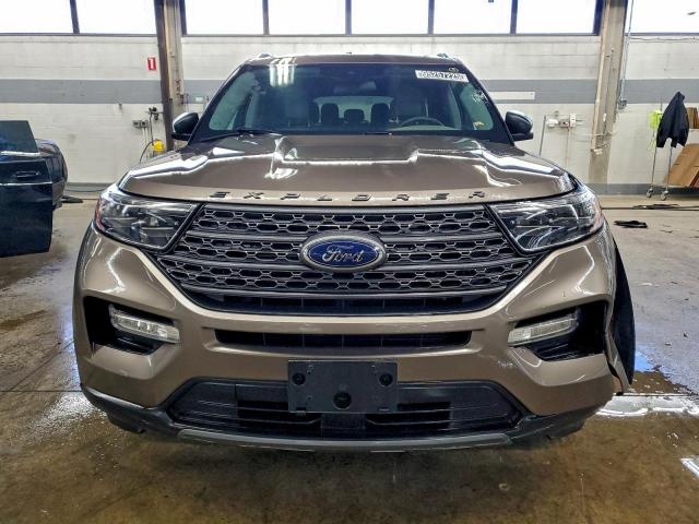 Ford Explorer Xlt Image 5