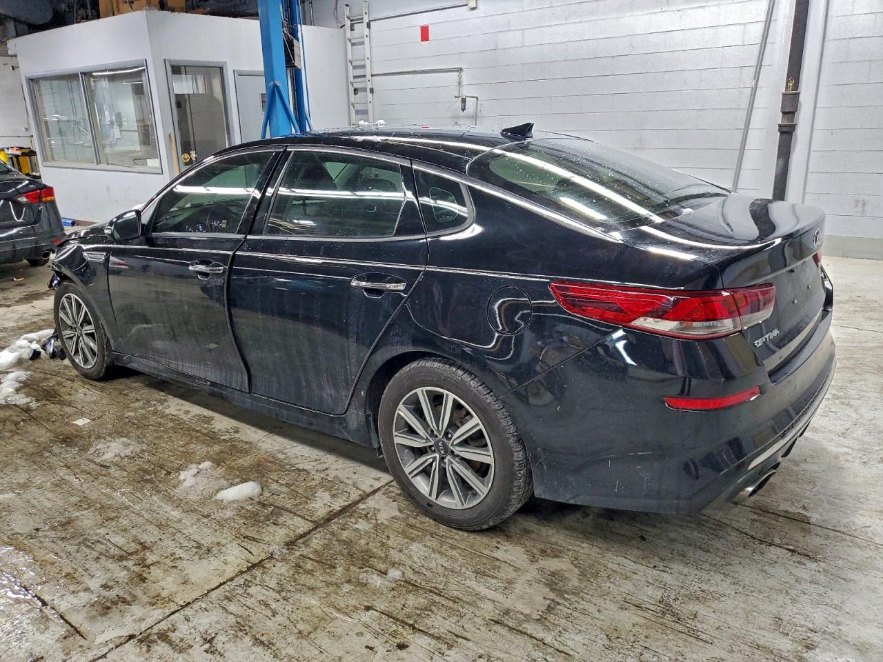 Kia Optima Ex Image 2