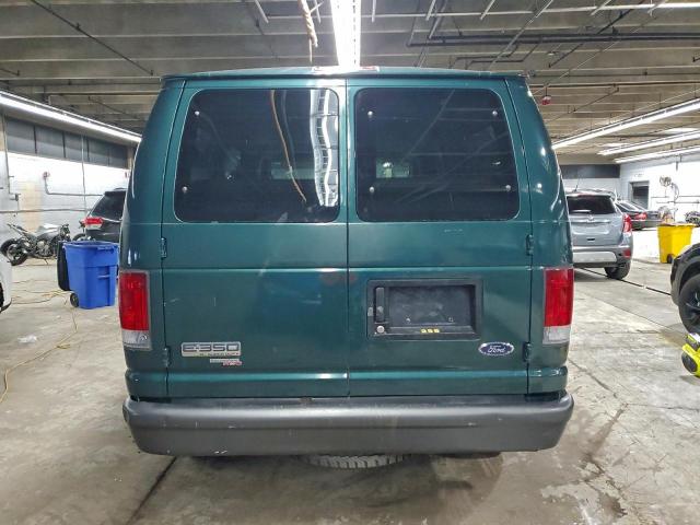 Ford Econoline E350 Super Duty Wagon Image 5