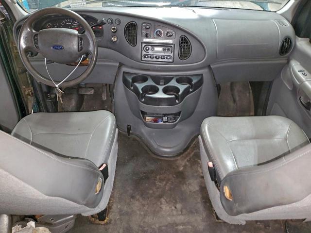 Ford Econoline E350 Super Duty Wagon Image 12