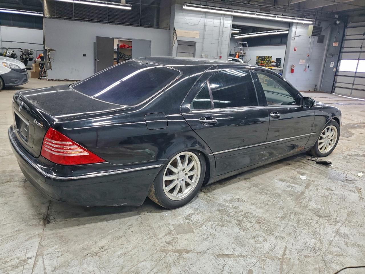 Mercedes-Benz S-Class 500 4matic Image 6