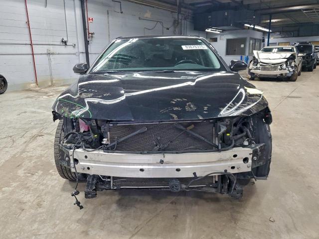 Toyota Camry Se Image 8