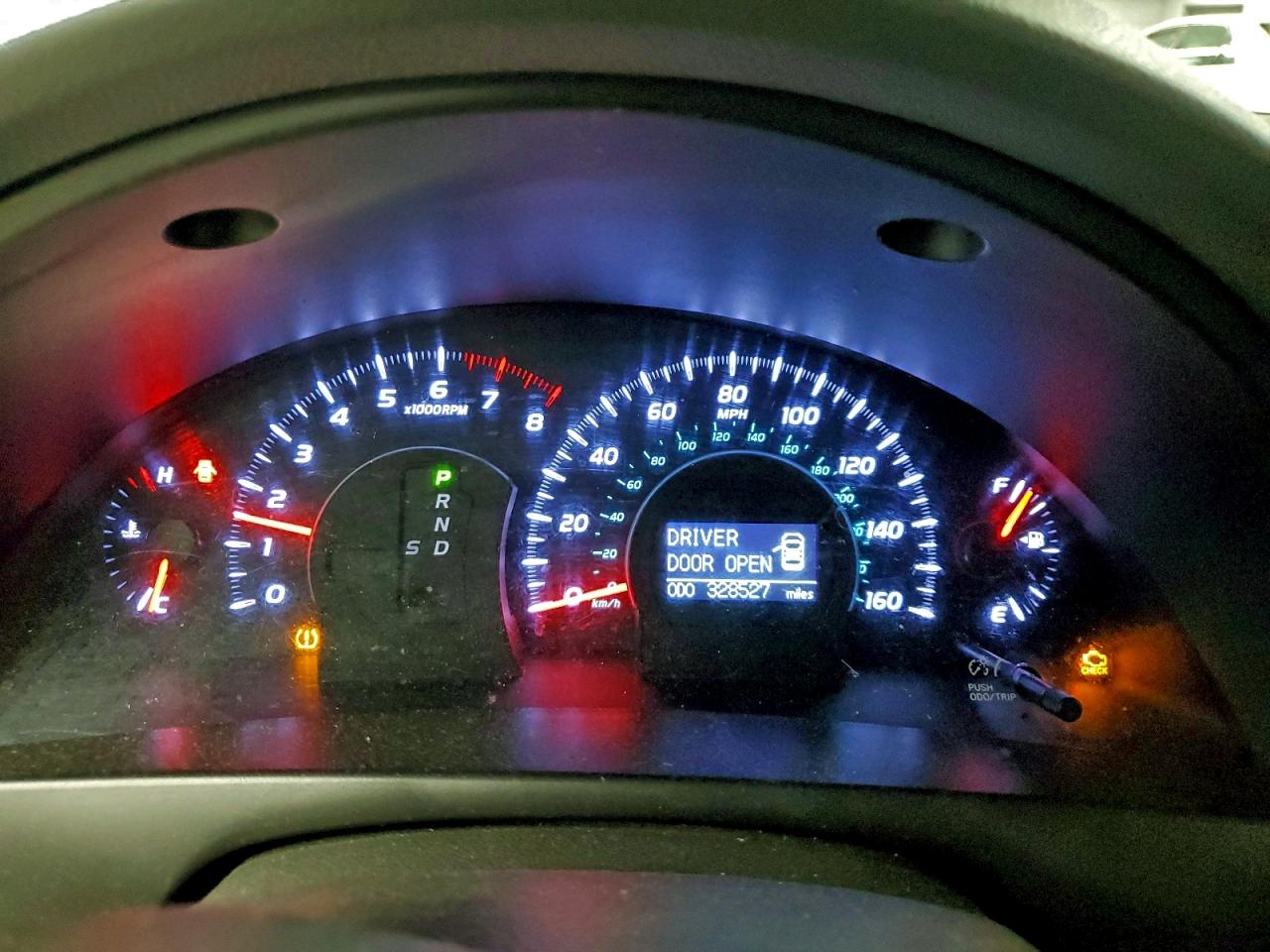 Toyota Camry Se Image 8