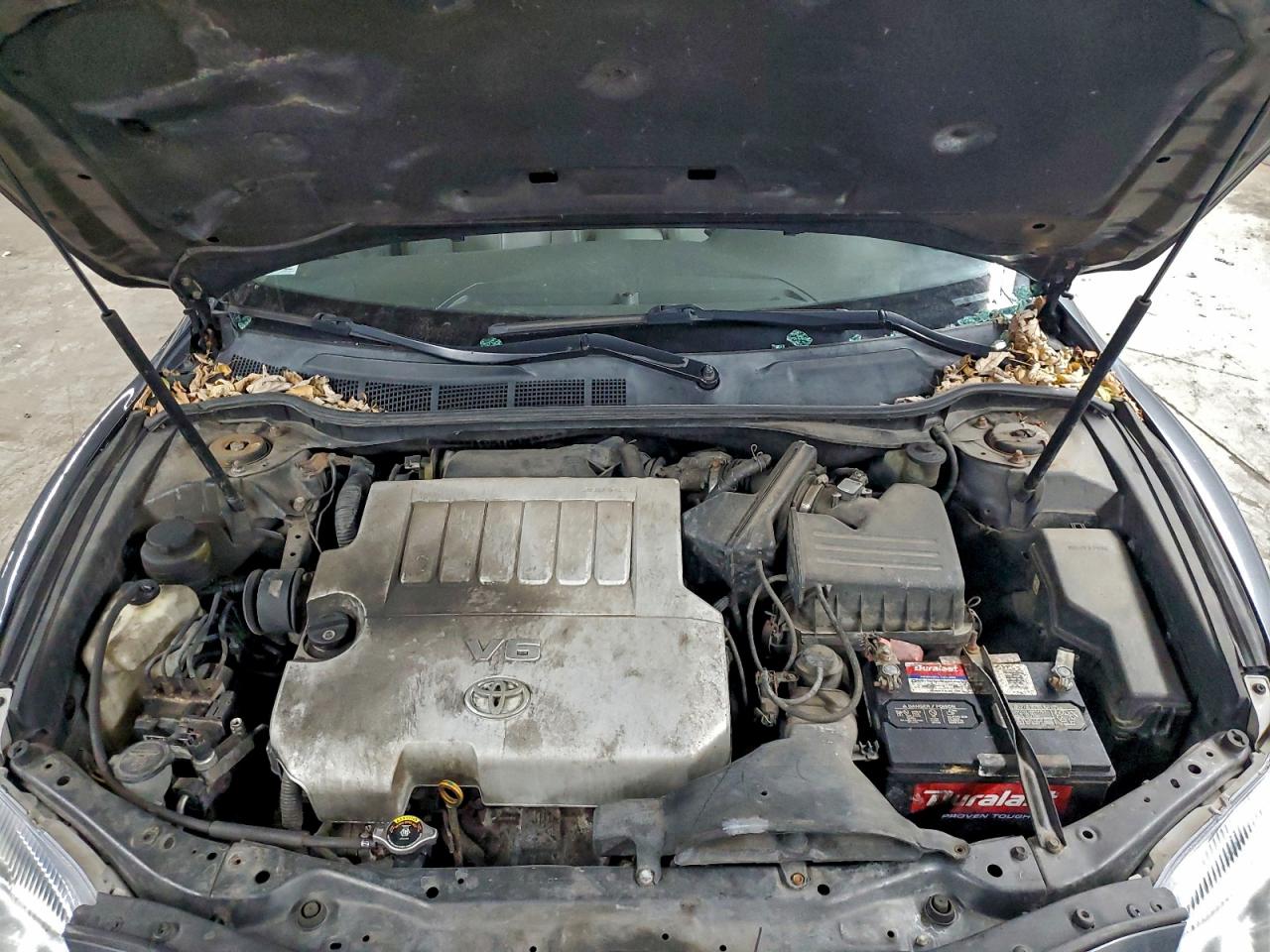 Toyota Camry Se Image 11