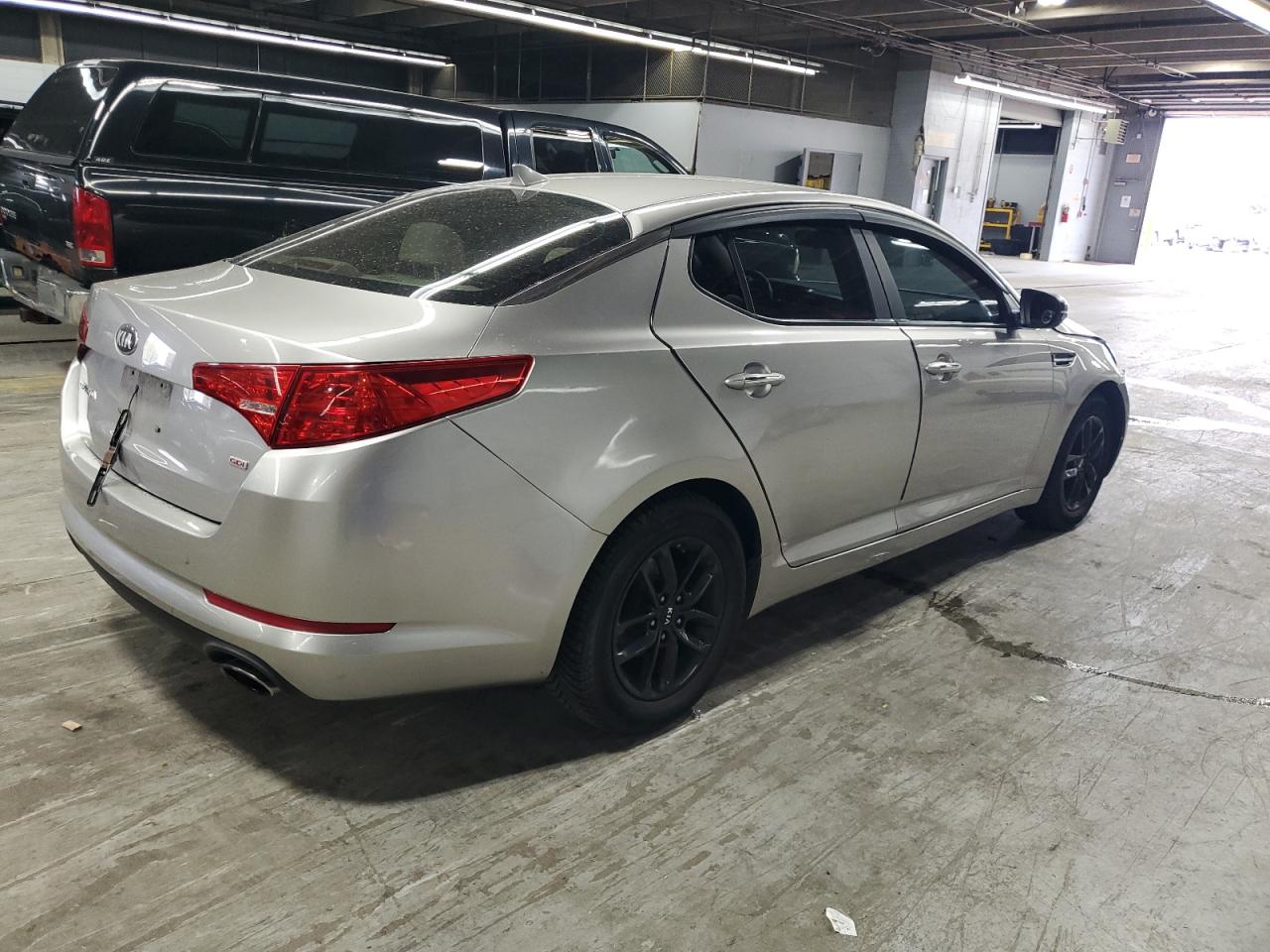 Kia Optima Lx Image 3