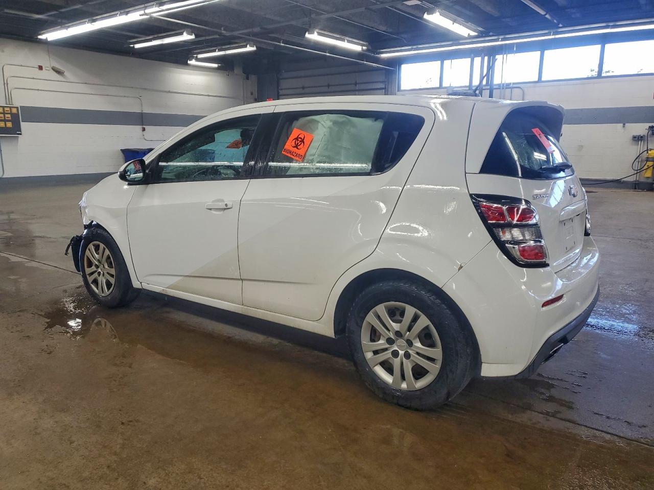 Chevrolet Sonic Image 4