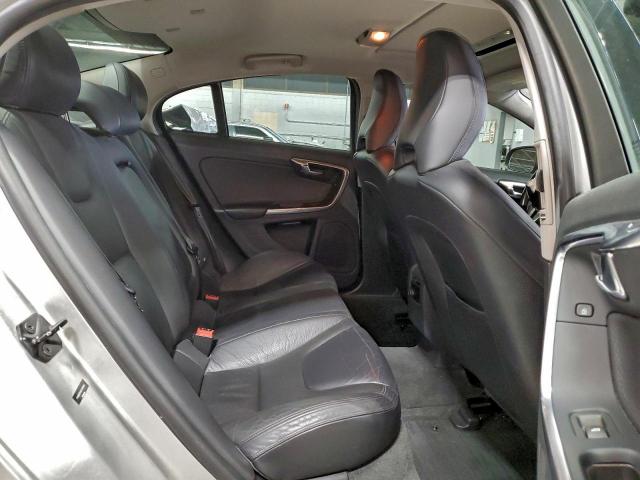 Volvo S60 T5 Image 7