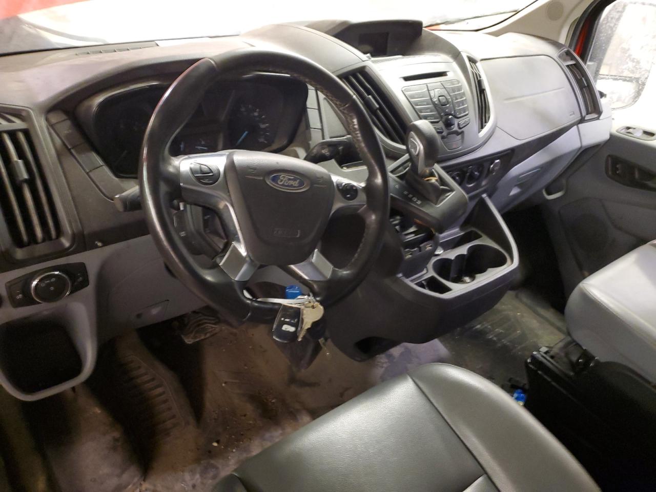 Ford Transit T-150 Image 10